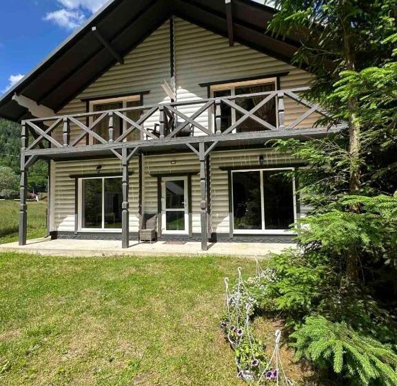 Отель відпочинковий комплекс біла кобила