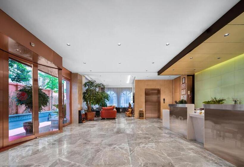 فندق Campanile Zhaotong Qingnian Road Financial Center