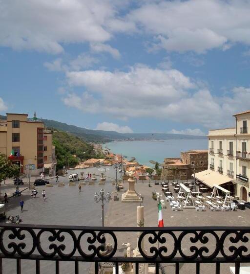 فندق Della Piazza