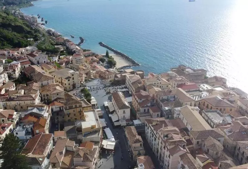 Hotelli Della Piazza