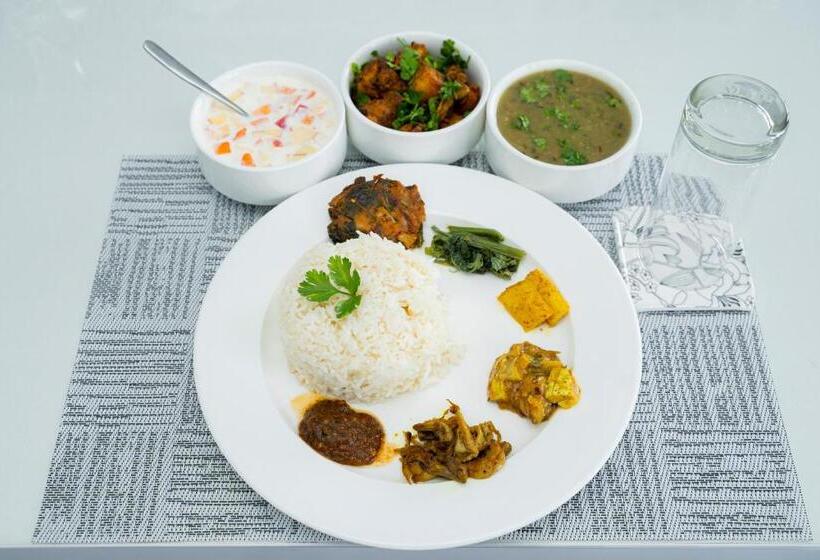 هتل Gurjehome Serenity