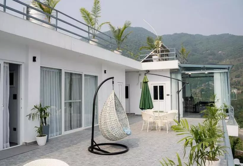 هتل Gurjehome Serenity