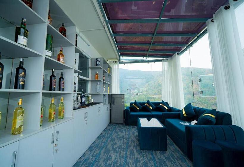 هتل Gurjehome Serenity