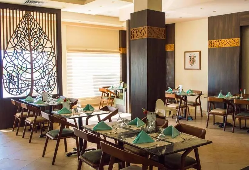 Oyster Bay Hotel Suite