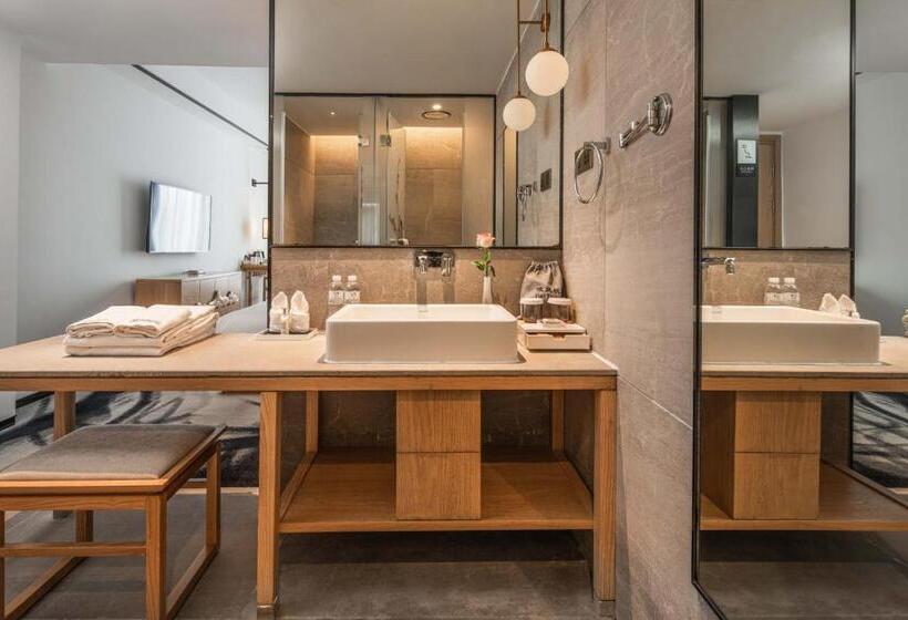 酒店 Yue Xin Yuan Spa Resort