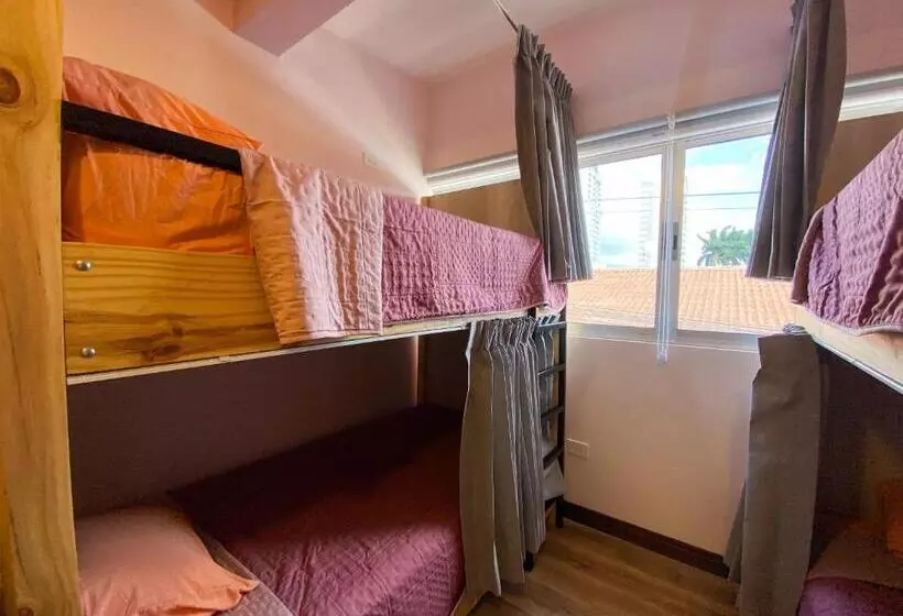 Casa Pandora Hostel Women Only