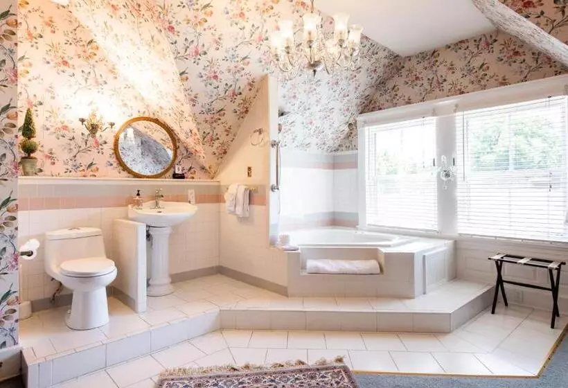 Central Park Bed & Breakfast