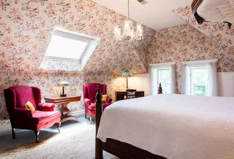 Central Park Bed & Breakfast