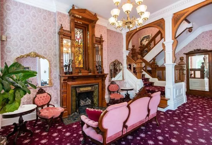 Central Park Bed & Breakfast