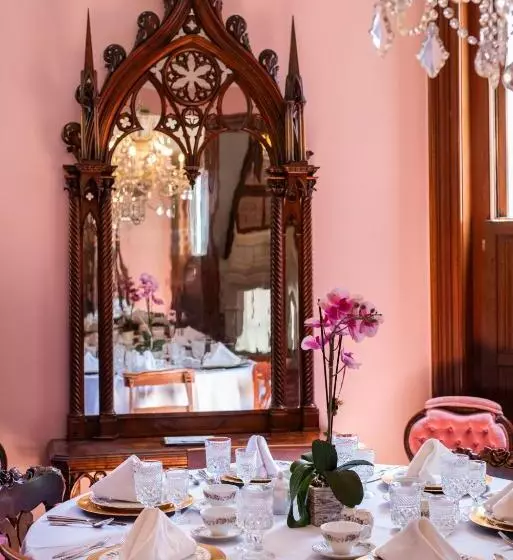 Central Park Bed & Breakfast