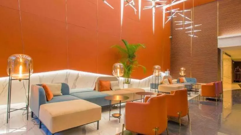 Hotelli Country Inn & Suites By Radisson Shantou 1981 The Mixc Railway Station