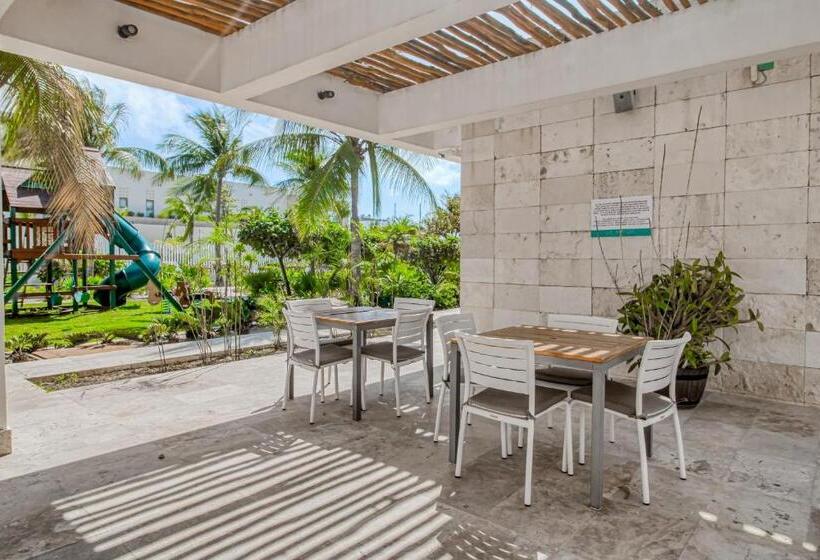 Отель La Amada Ph03m Estudio Torre E