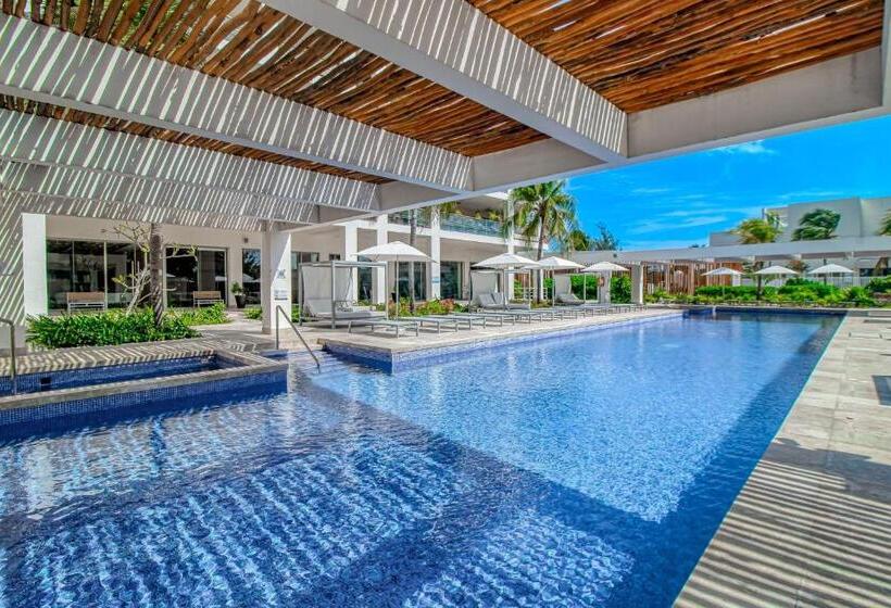 Отель La Amada Ph03m Estudio Torre E