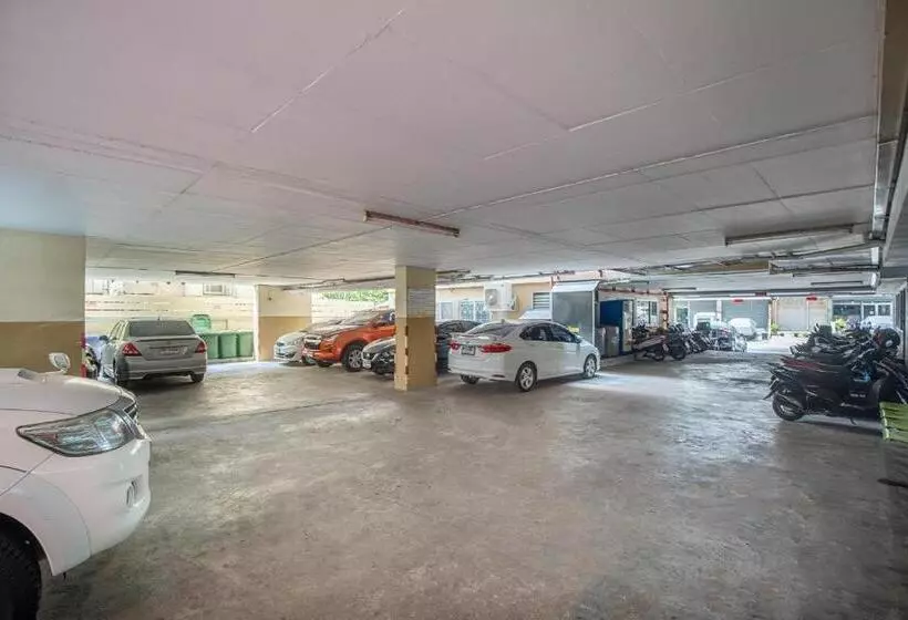 Hotelli Surang Mansion