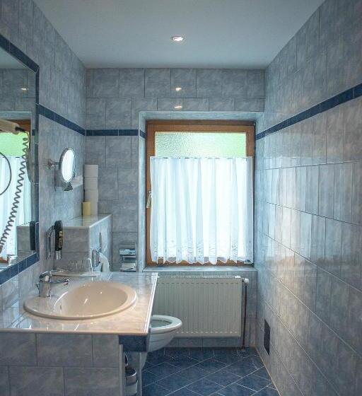 בית מלון כפרי Trend Lokal Rooms Bar