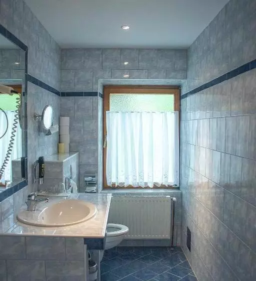 Hotelli Trend Lokal Rooms Bar