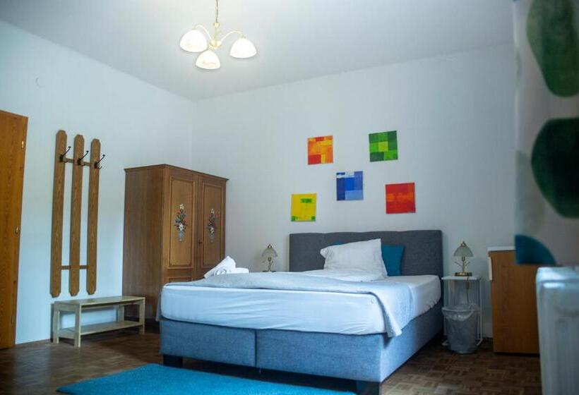 בית מלון כפרי Trend Lokal Rooms Bar