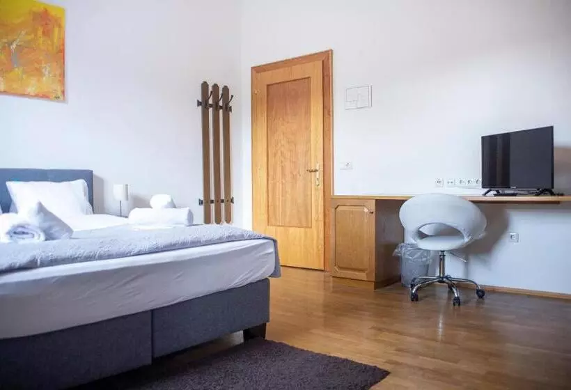 Hotelli Trend Lokal Rooms Bar