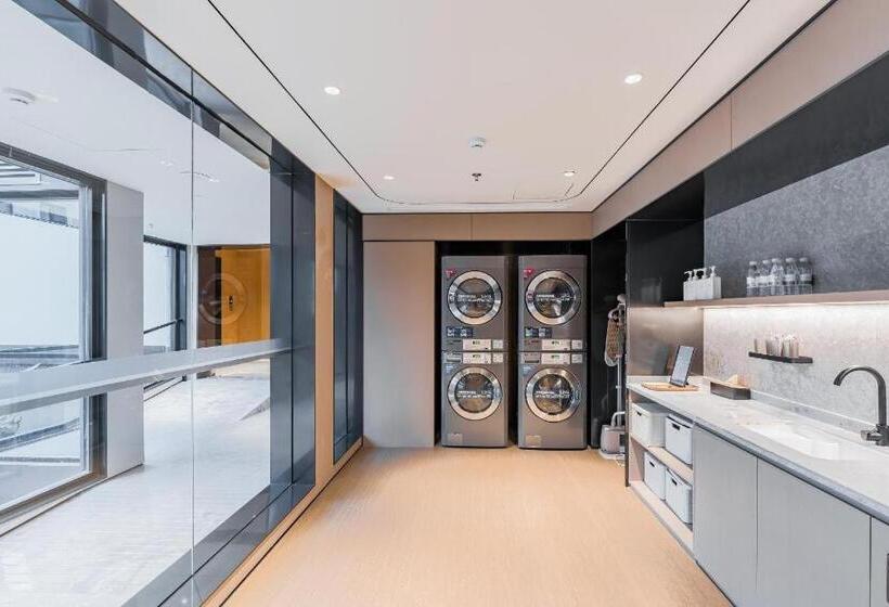 Ji Hotel Suzhou Baodai Road Metro Station