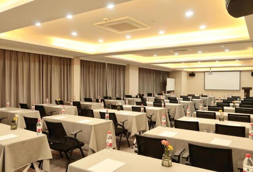 Orange Hotel Wuxi Railway Station North Square