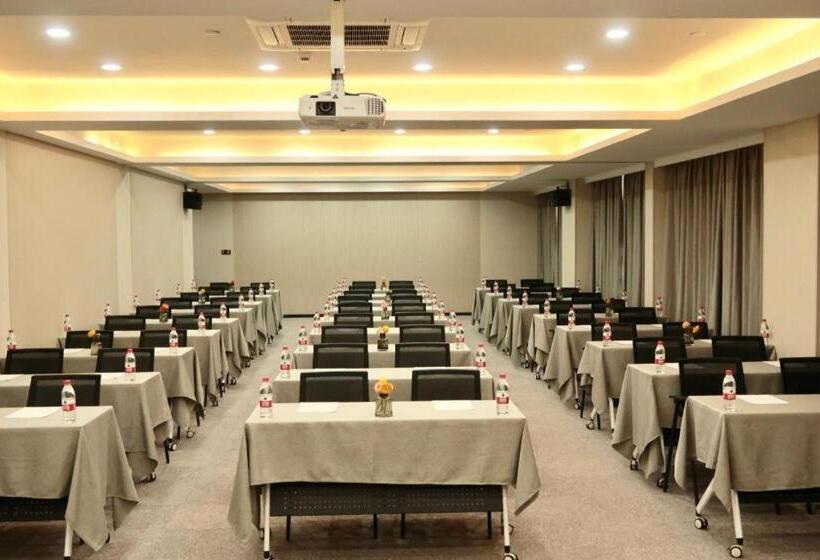 Orange Hotel Wuxi Railway Station North Square