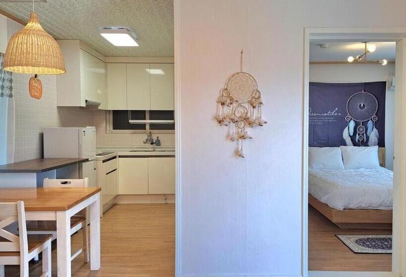 Pensione Jeju Junny Binny House Bed And Breakfast