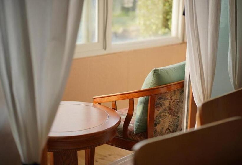 Pensione Jeju Junny Binny House Bed And Breakfast