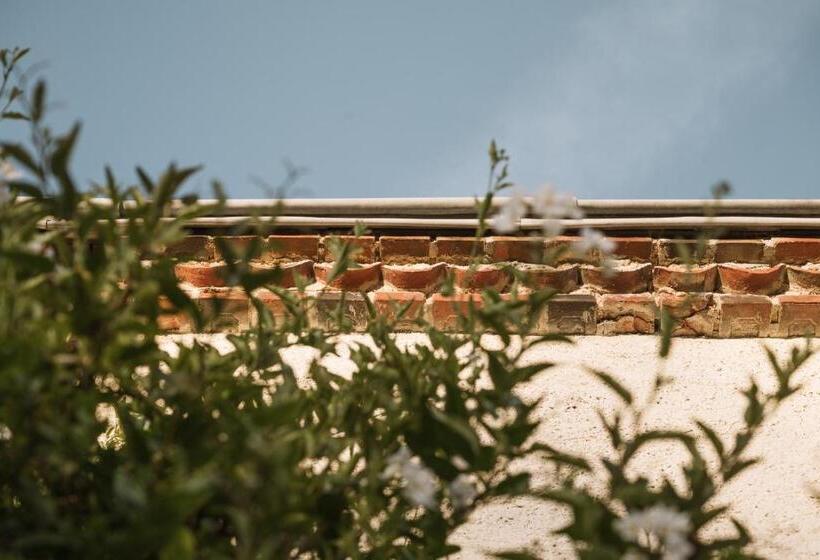 膳宿费 L Annexe Singulière