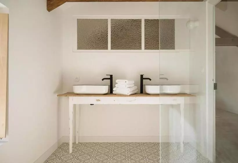 Majatalo L Annexe Singulière