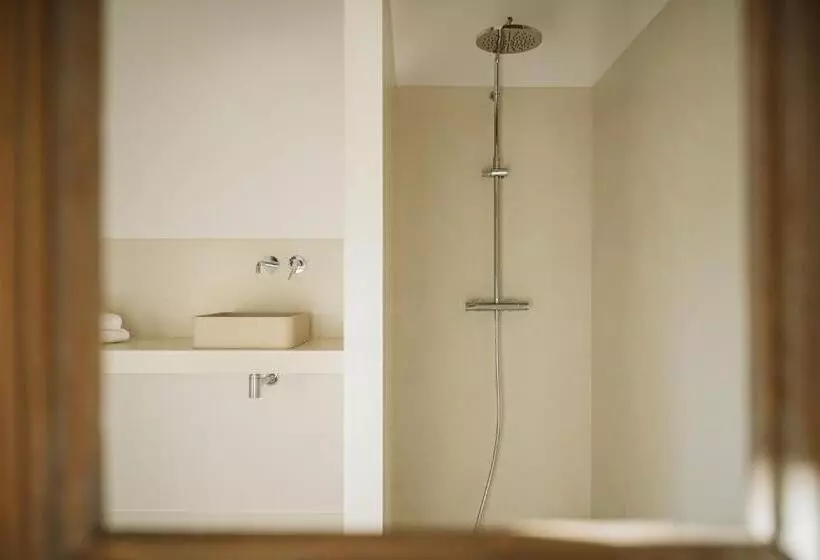 Majatalo L Annexe Singulière