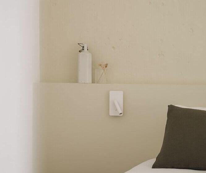 膳宿费 L Annexe Singulière