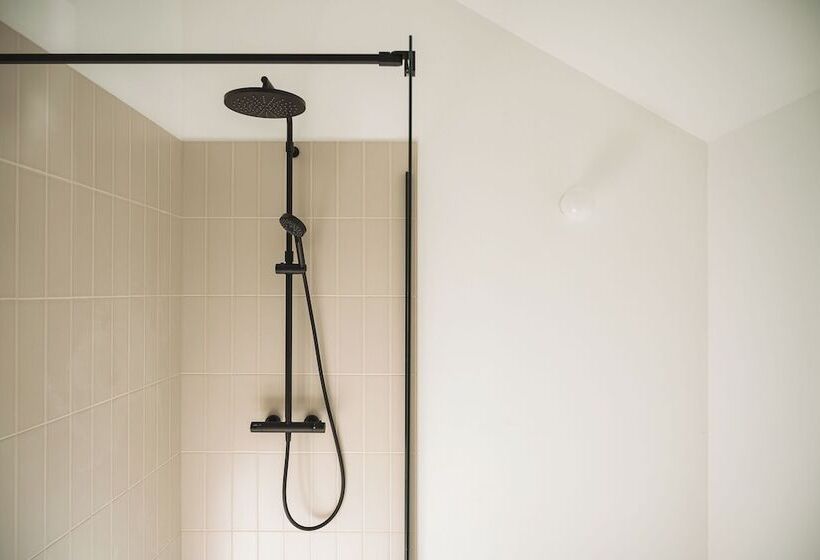 膳宿费 L Annexe Singulière