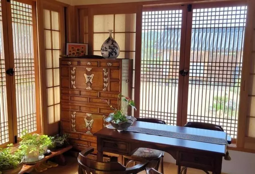 Majatalo Naju Yoonsunjae Stay