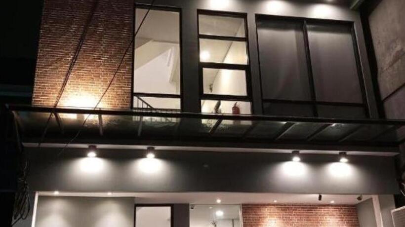 Weis Hotel Simpang Lima Semarang