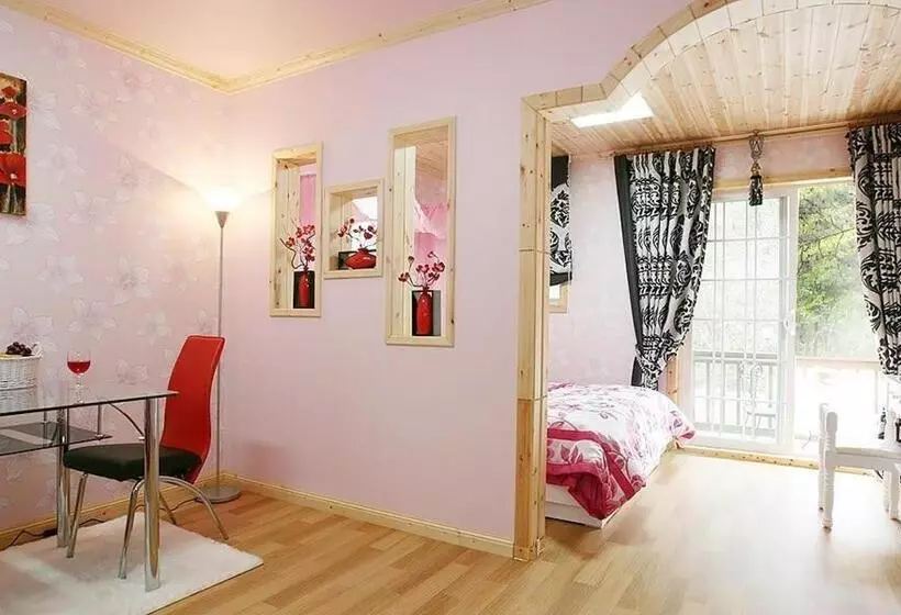 Yangyang Riverhill Pension