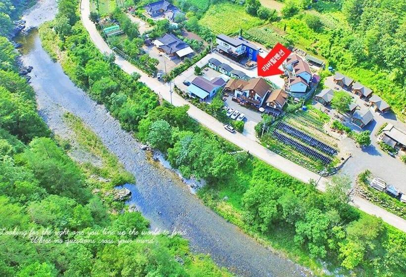 Yangyang Riverhill Pension