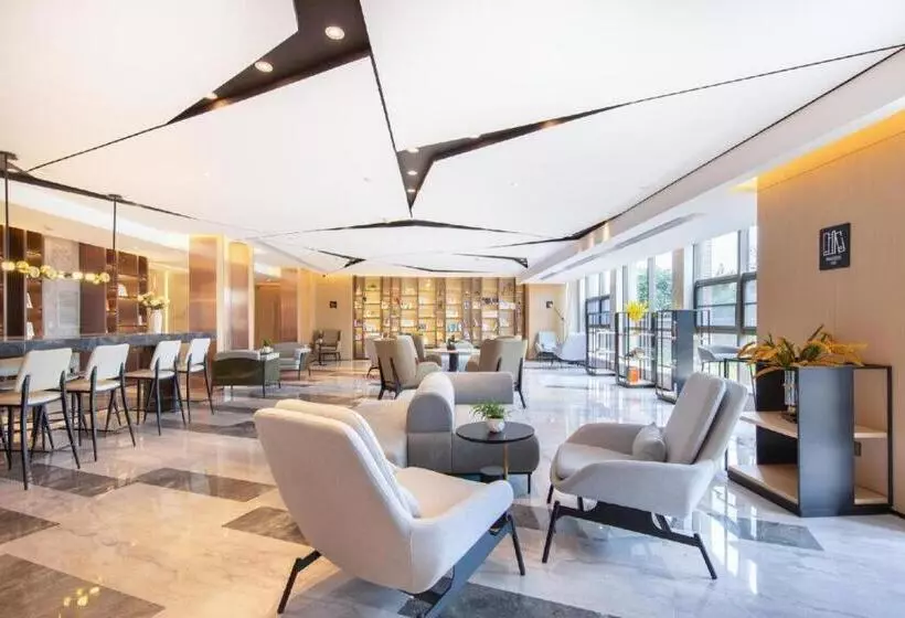 Atour Hotel Kunming Dianchi Daguan Park