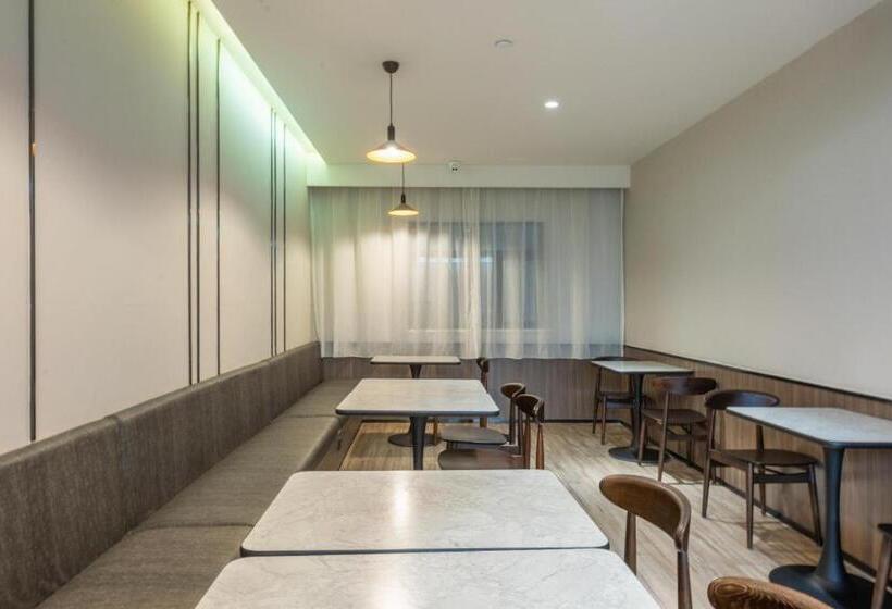 Hanting Hotel Weinan Fuping Lianhu Street