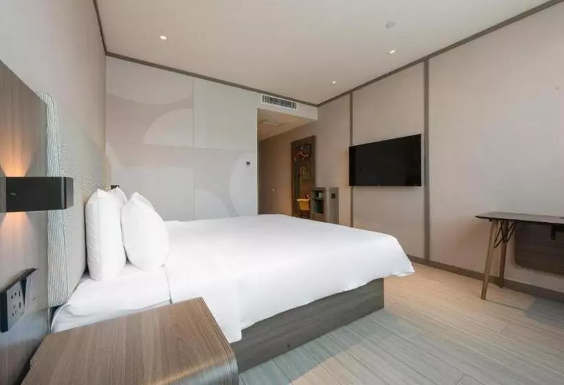 Hanting Hotel Weinan Fuping Lianhu Street