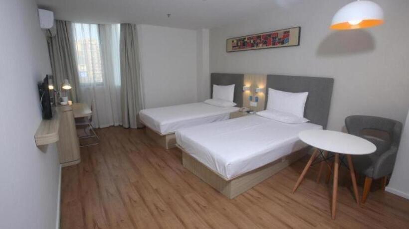 Hanting Hotel Yibin High Gaoke Station