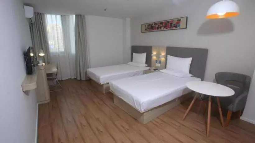Hanting Hotel Yibin High Gaoke Station