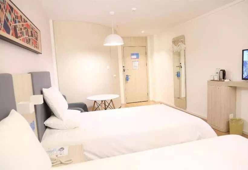 Hanting Hotel Yibin High Gaoke Station