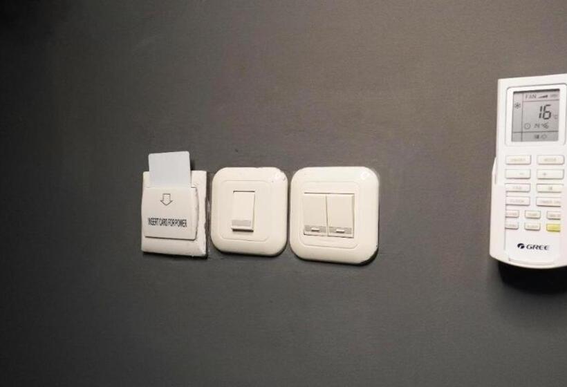 בית מלון כפרי 18 Jalan Peta