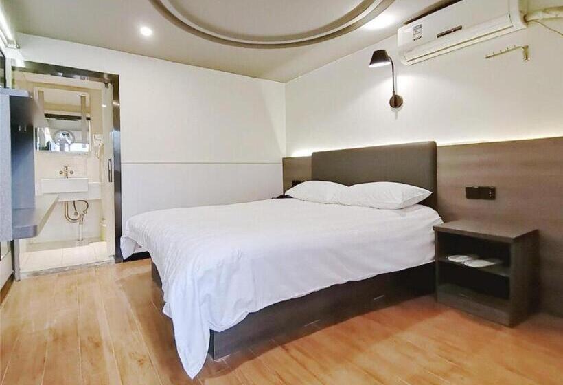 فندق Hi Inn Shanghai World Expo Linyi Road