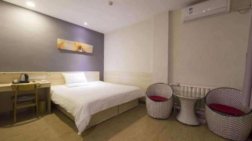 Hotel Hi Inn Weifang Railway Station Zhongbai Building