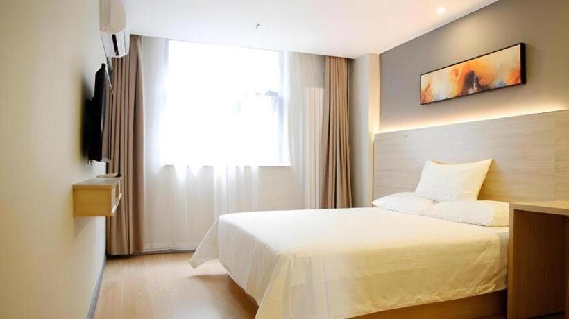 Hotel Hi Inn Weifang Railway Station Zhongbai Building