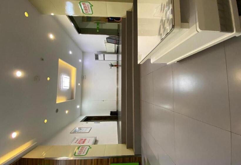 Hotel Hi Inn Weifang Railway Station Zhongbai Building