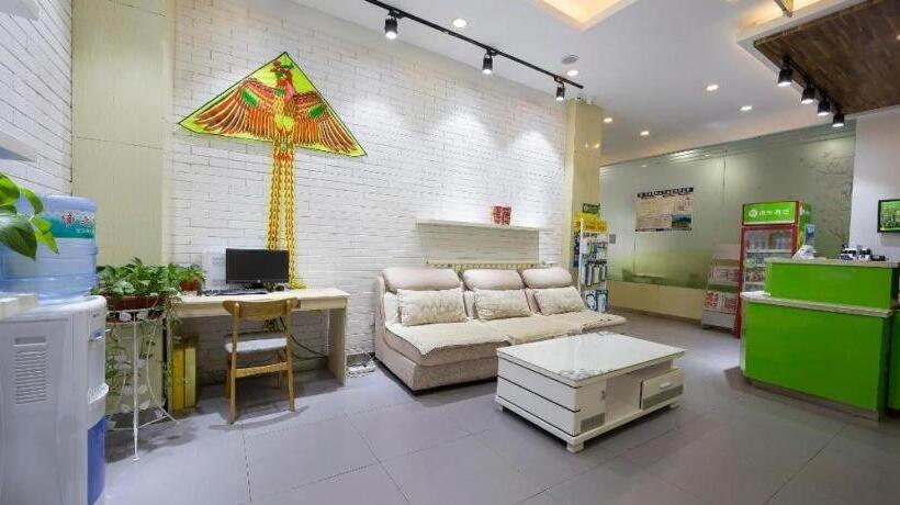 Hotel Hi Inn Weifang Railway Station Zhongbai Building