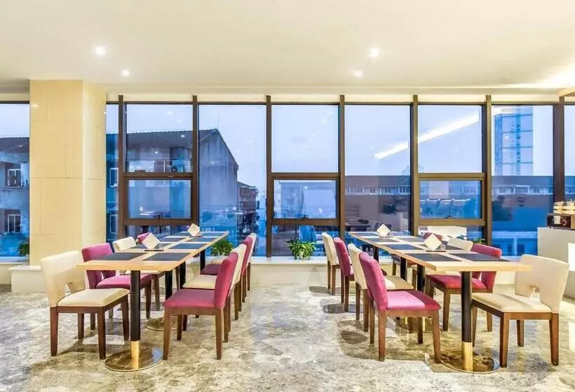 Lavande Hotel Sichuan Shehong Juxin Plaza