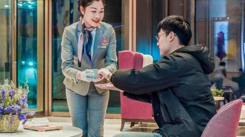 Lavande Hotel Sichuan Shehong Juxin Plaza